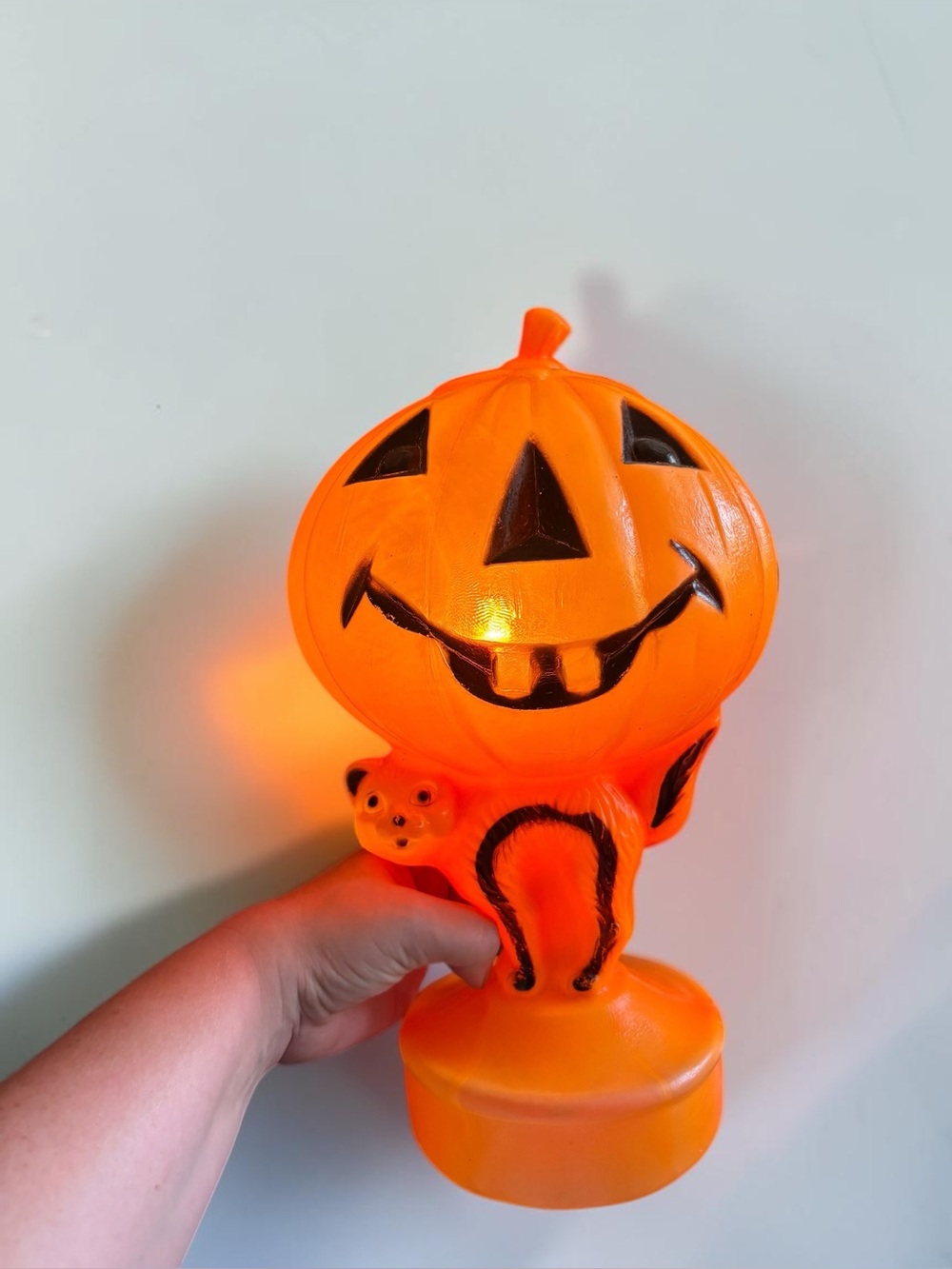 Vintage Bayshore Halloween Pumpkin Cat Blow Mold Light 14" USA 1970s
